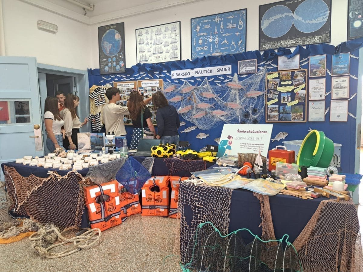 Dani otvorenih vrata Pomorske škole Split: predstavljeni uspjesi škole budućim učenicima i roditeljima