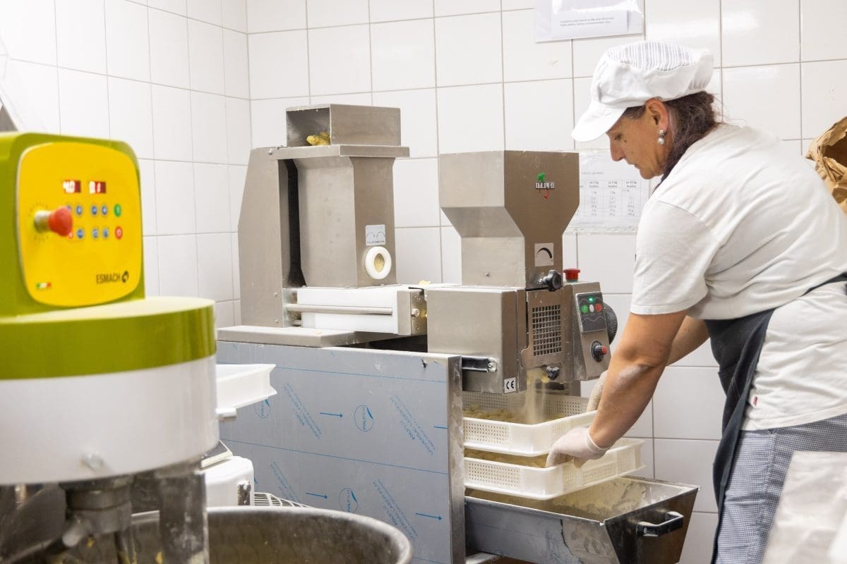 (FOTO) Kuhinja Restorana Kampus u Splitu je jedna od najmodernijih i najproduktivnijih restoranskih kuhinja u Hrvatskoj