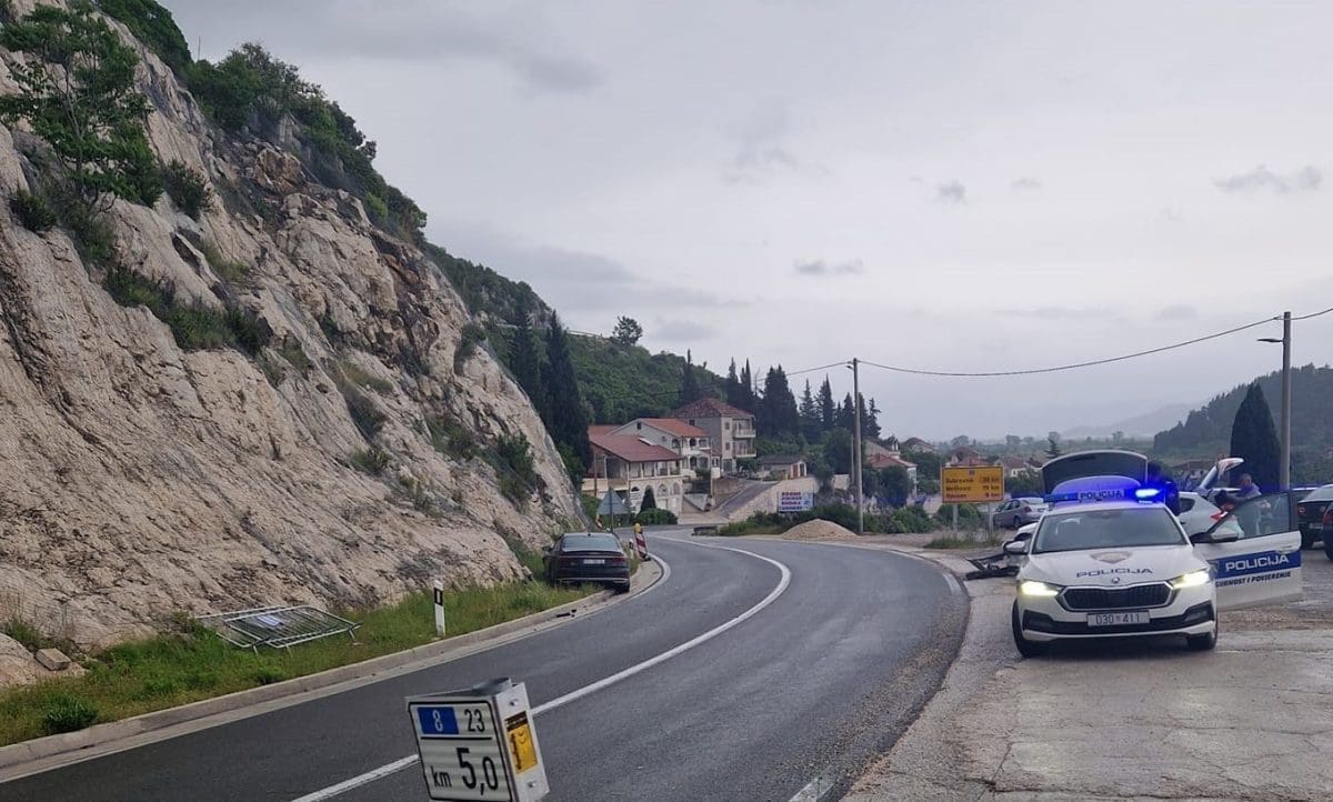 OPREZ! Prometna na Jadranskoj magistrali, 'skršila' se dva auta