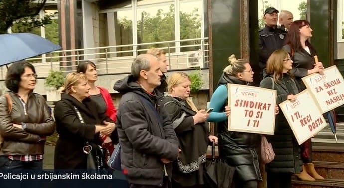 SRBIJA NA NOGAMA Nakon dva masakra prosvjeduju, evo poruka
