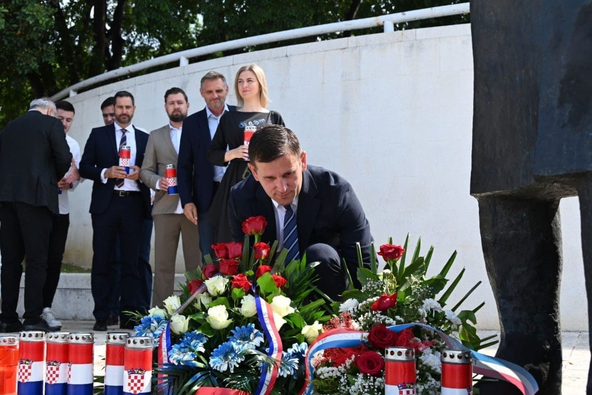 Splitski HDZ obilježio Dan državnosti: "Izazovi koji su pred nama nisu lagani, potreban nam je optimizam i povjerenje"