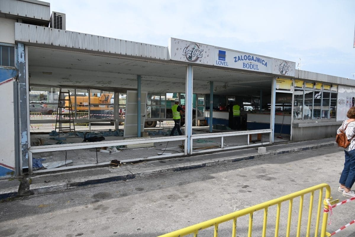 NEMA VIŠE POZNATE ZALOGAJNICE U TRAJEKTNOJ LUCI SPLIT Evo što će biti na njezinom mjestu