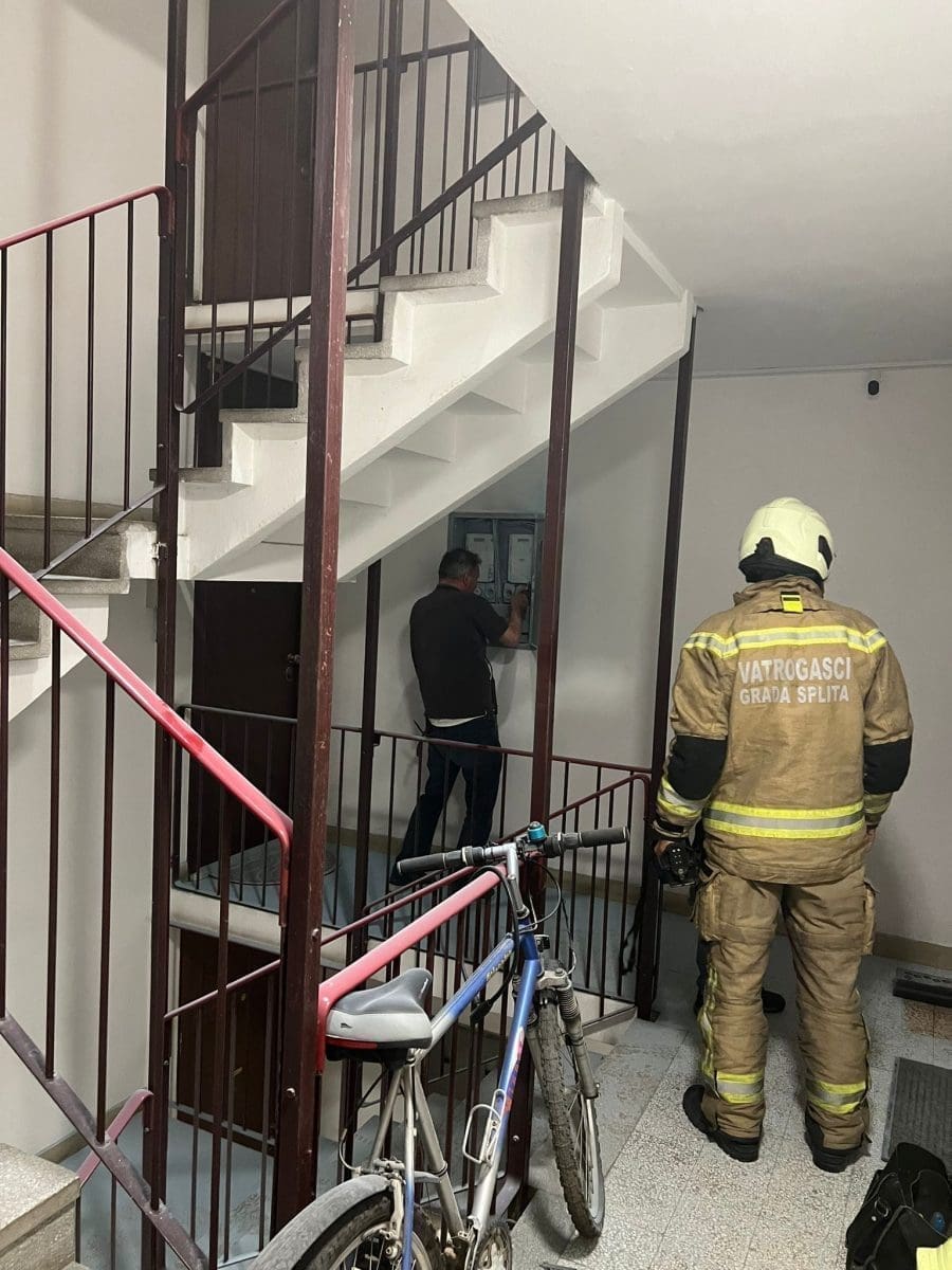 vatrogasci razvodna kutija 1 