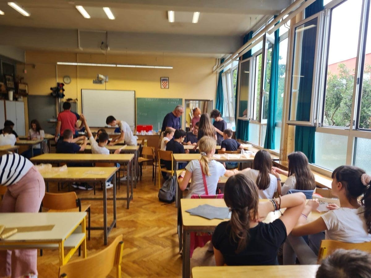 Održane radionice raketnog modelarstva za učenike i učitelje tehničke kulture splitskih osnovnih škola i udruga