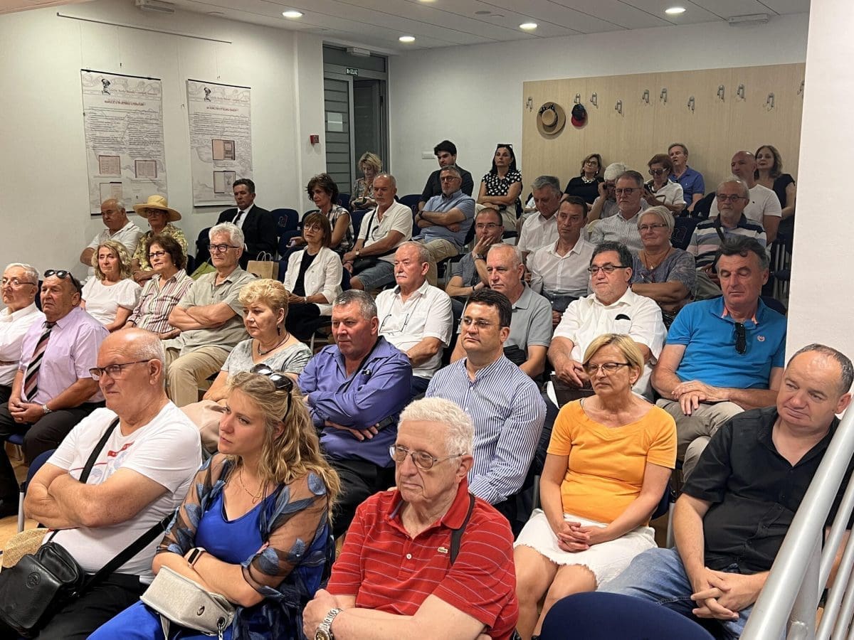 6 S predstavljanja knjige