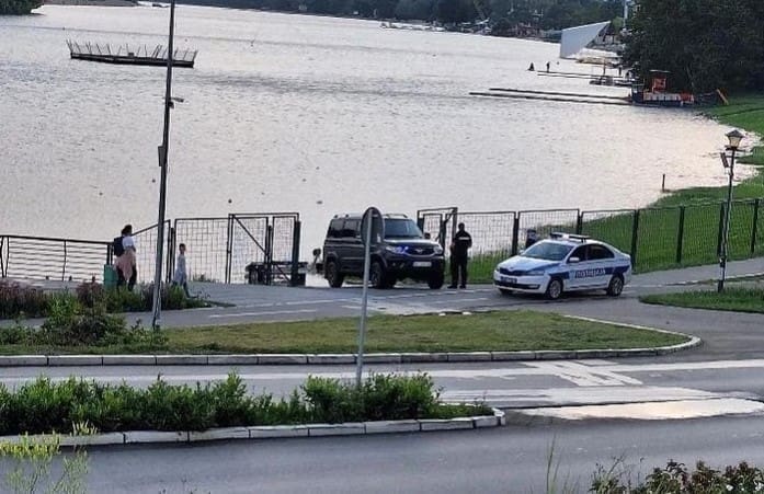 TRAGEDIJA U SUSJEDSTVU U jezeru pronašli mrtva tijela dvojice tinejdžera