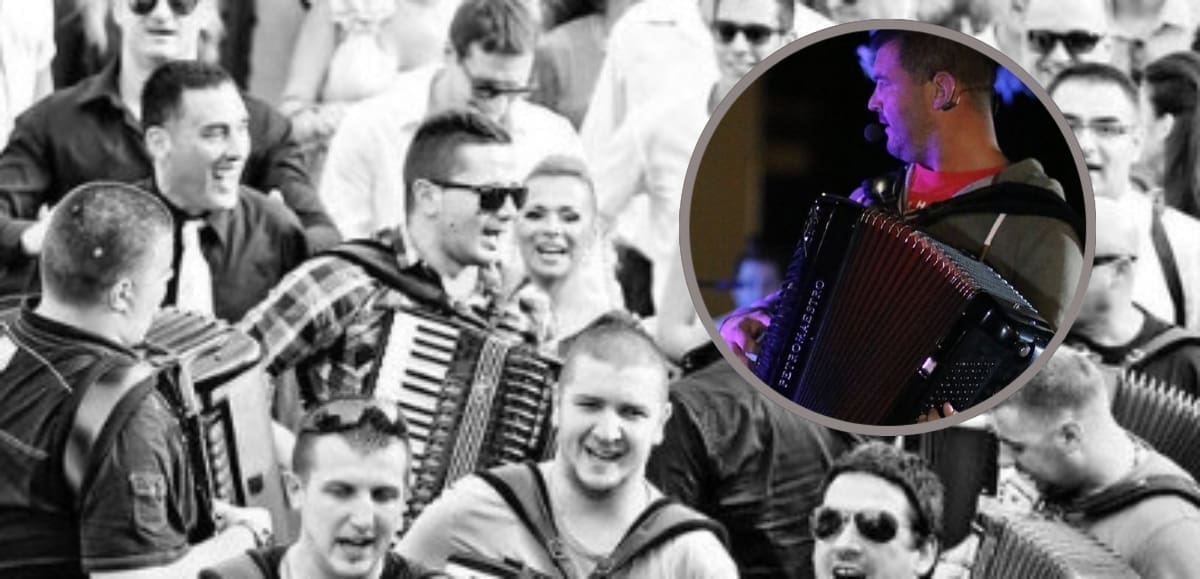 LAKŠE DO DOKTORA NEGO DO HARMONIKAŠA Rezervacije su potrebne i do godinu unaprijed: „Nisi tu samo zabavljač, nego i savjetnik psiholog, dobročinitelj. Najgore su noći, a najteža jutra“