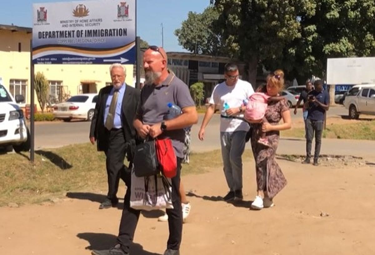 EMOTIVAN SUSRET Hrvati napokon u naručju drže svoju djecu