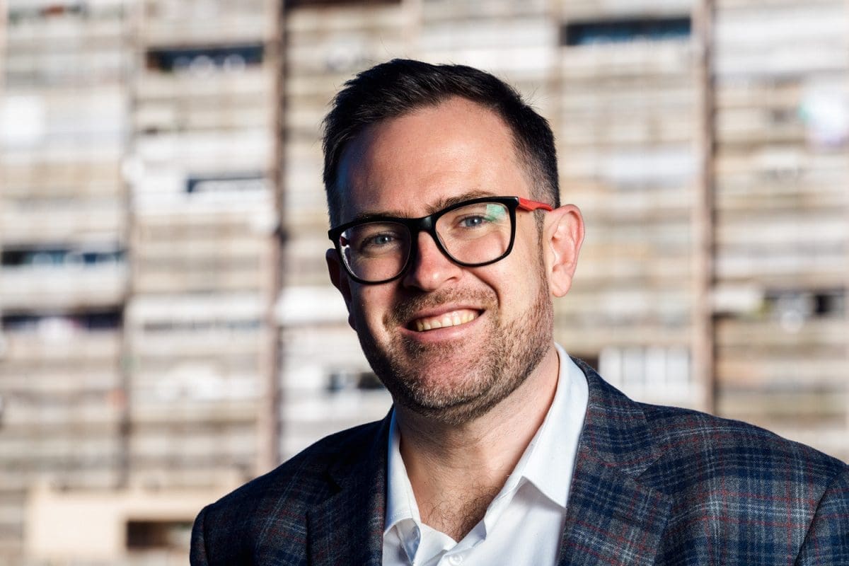 ROĐENDANSKI POKLON GRAĐANIMA TRSTENIKA Kreće sanacija dječjeg igrališta u Ljubićevoj!