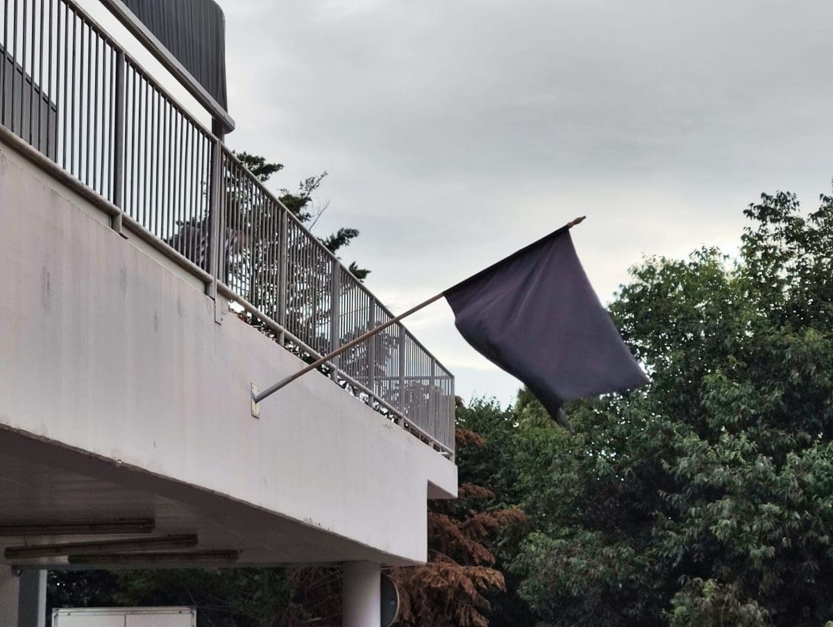 kaufland crna zastava nn naslovnica 3 