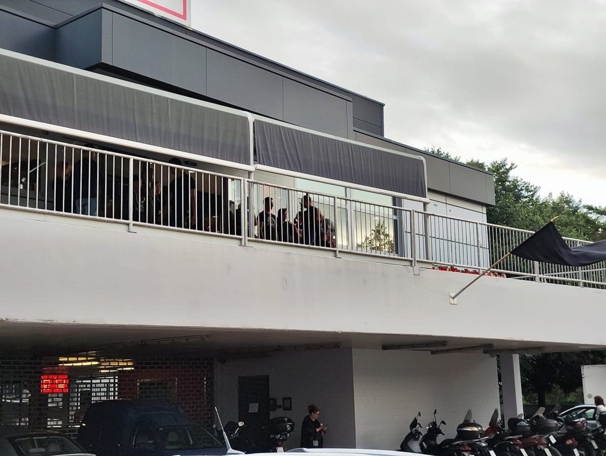 kaufland crna zastava nn naslovnica 7 