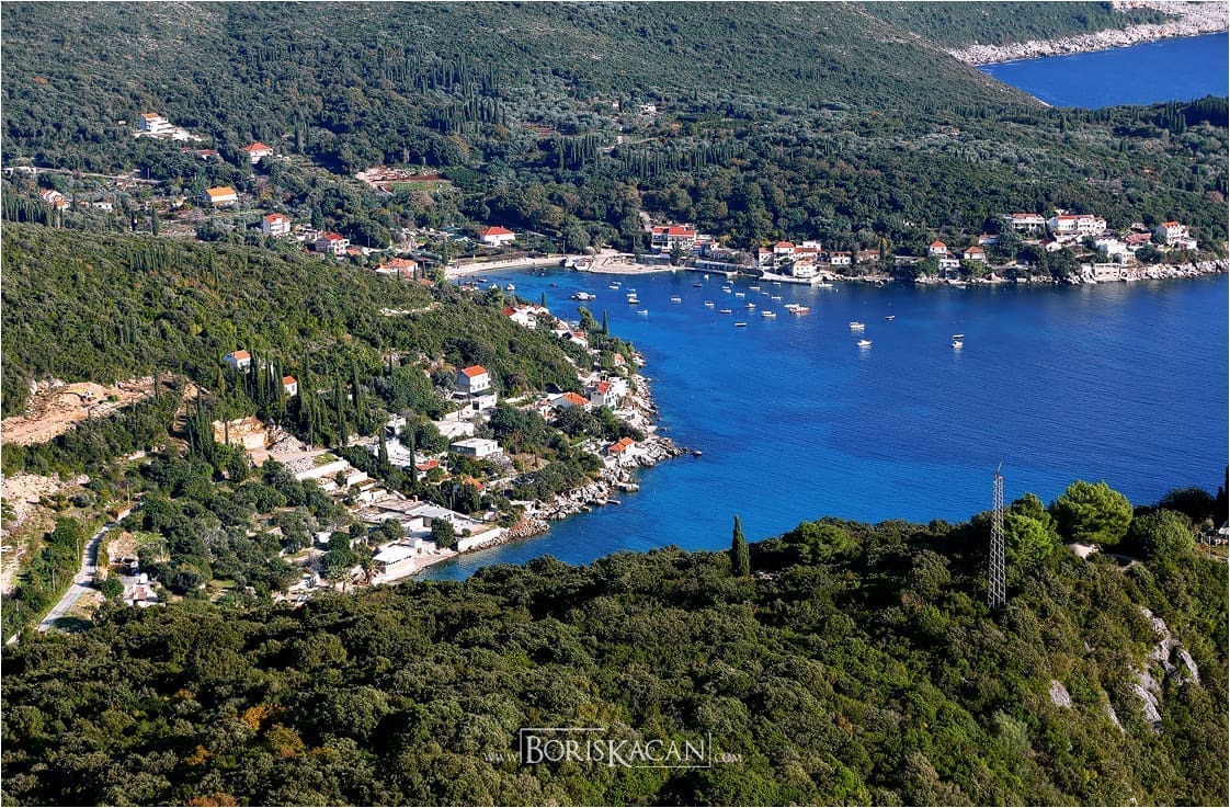UŽAS NA JUGU ZEMLJE Beživotno tijelo mlađeg muškarca pronađeno u moru