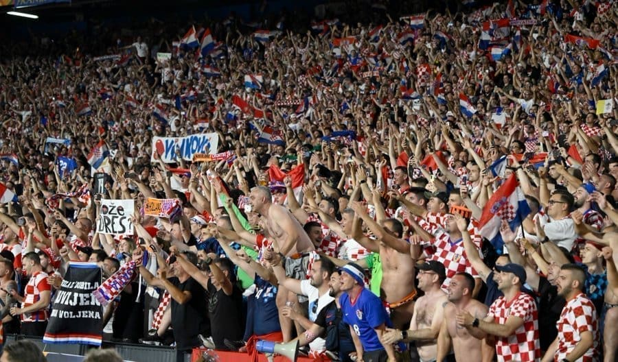 U TIJEKU SU MASOVNA UHIĆENJA Policija 'lovi' navijače koji su izazvali incident u Osijeku!