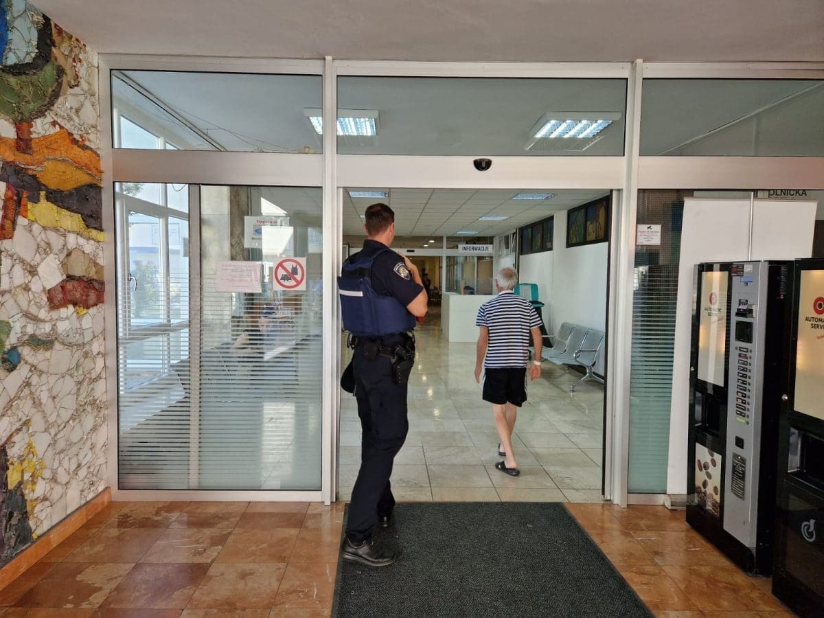 policija bolnica split ilustracija