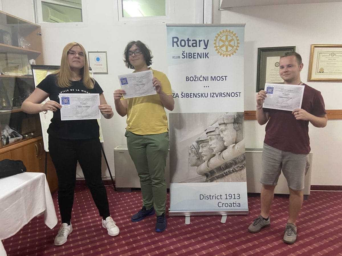 'ZA ŠIBENSKU IZVRSNOST' Rotary klub Šibenik nagradio nadarene mlade srednjoškolce