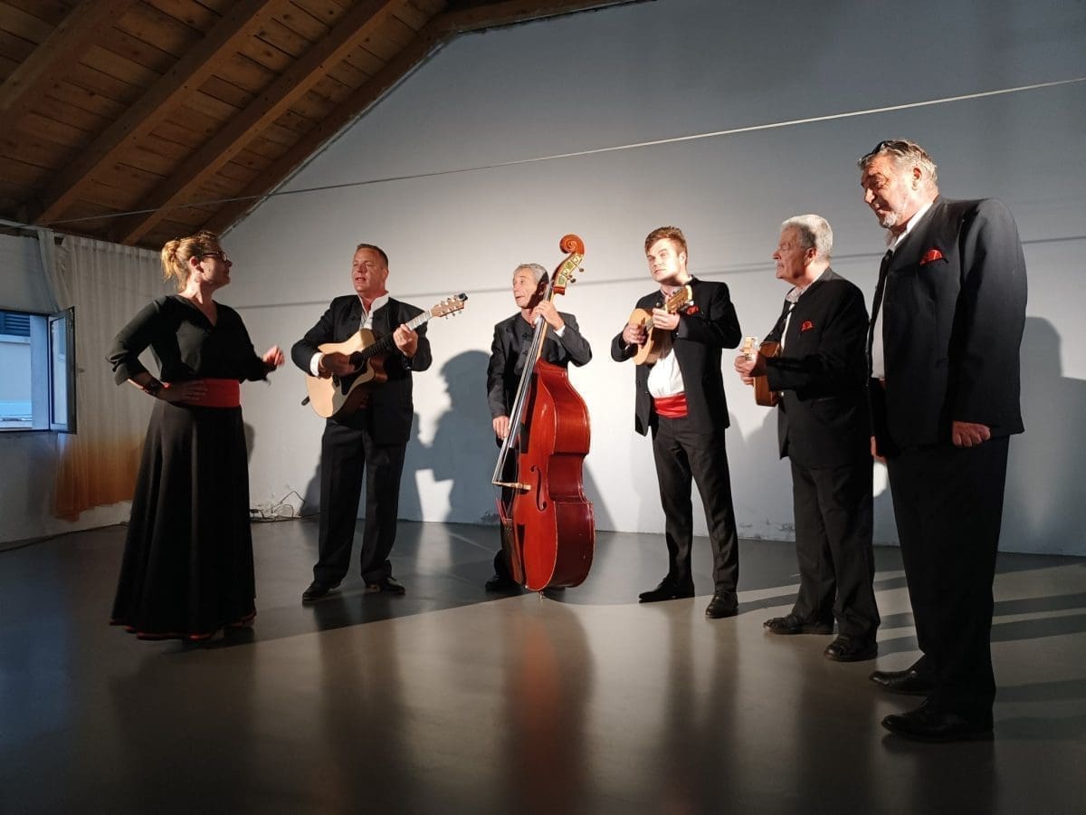 LASTOVO Održana 2. smotra klapa "Tamo na divnom Jadranu plavom"