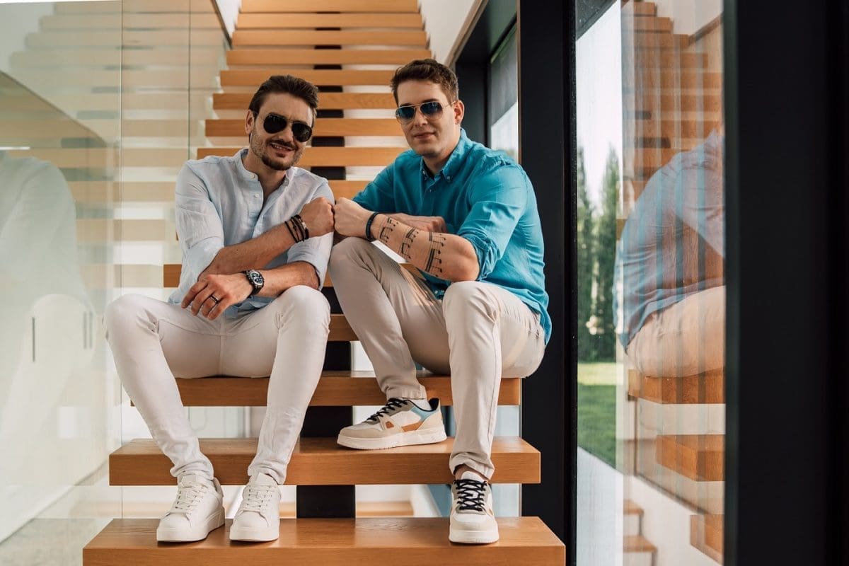 Jure Brkljača i Dino Petrić ljetnim hitom ''Isti ka i ti'' najprije osvojili radio postaje, pa snimili spot!