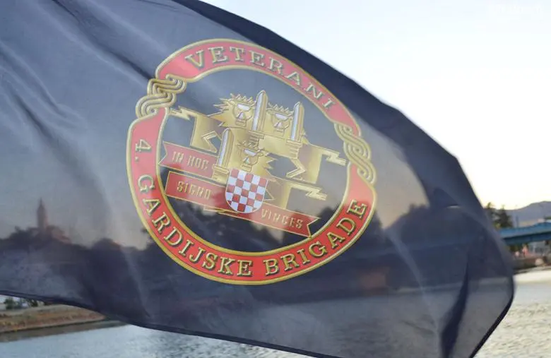 VETERANI 4. GARDIJSKE BRIGADE: "Tko razapinje i blati hrvatsku nogometnu reprezentaciju, izbornika Dalića? Zakon o simbolima i obilježjima je za nas sramotan"