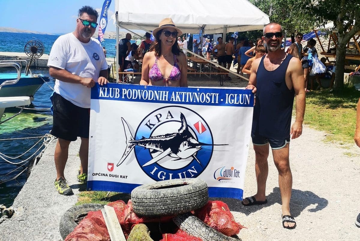 HVALEVRIJEDNA EKO AKCIJA Momci iz Jesenica posjetili najvjetrovitije mjesto u Dalmaciji i pomogli u čišćenju njihovog najvrijednijeg 'blaga'