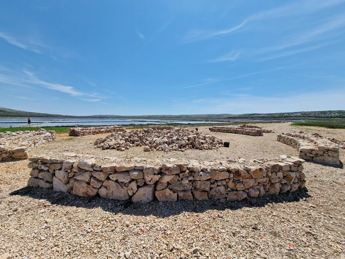 Prvenstvo u gradnji suhozida Pag 2023 1 