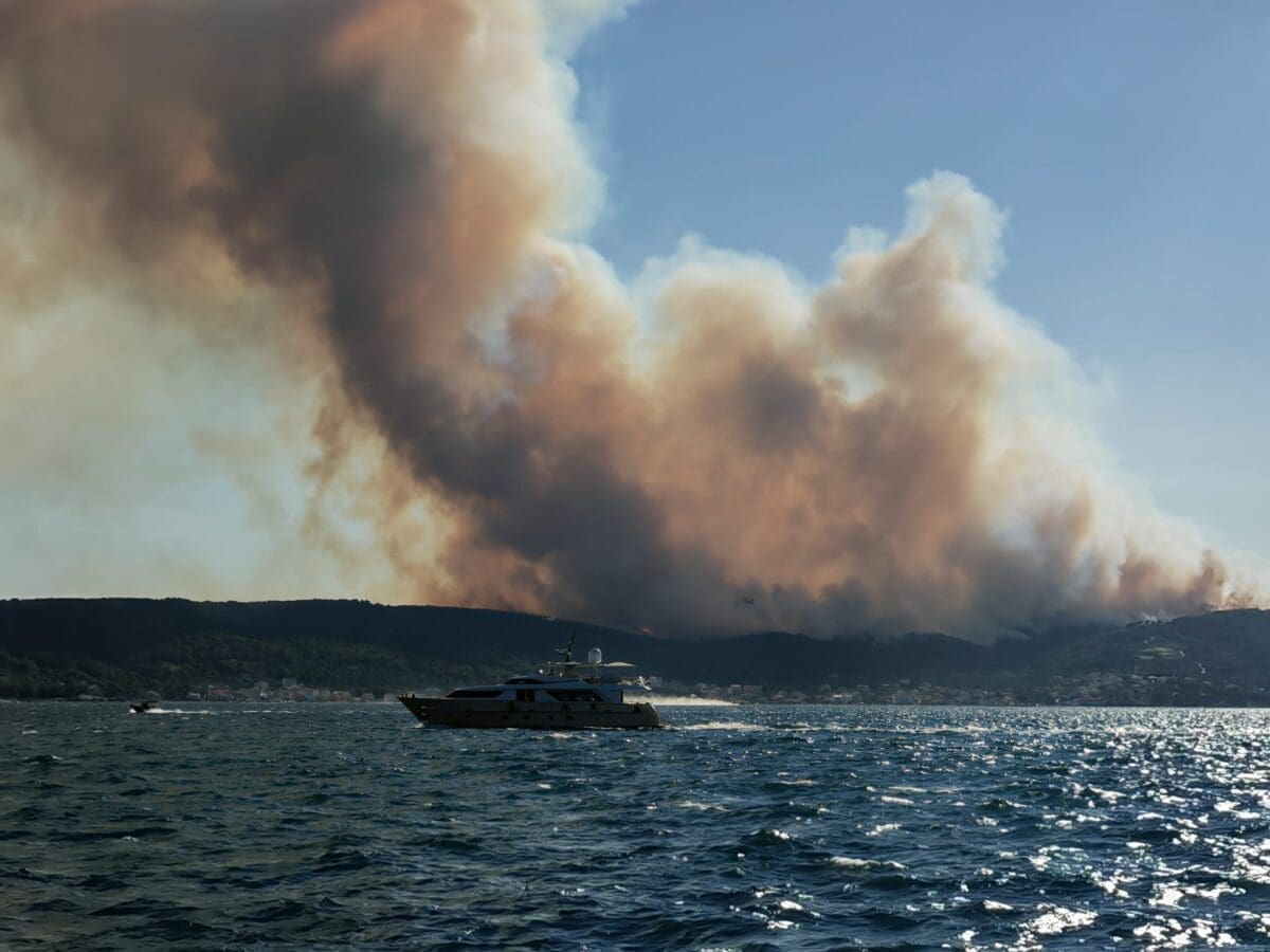 ciovo pozar iz daljine 1 