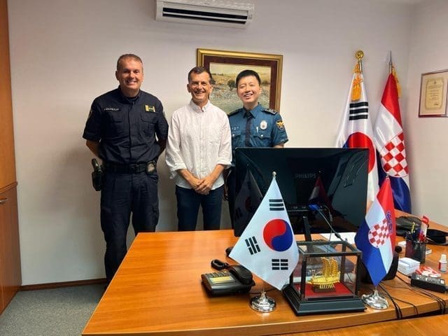 PRIMANJE KOD KONZULA Damir Primorac ugostio policajca iz Koreje