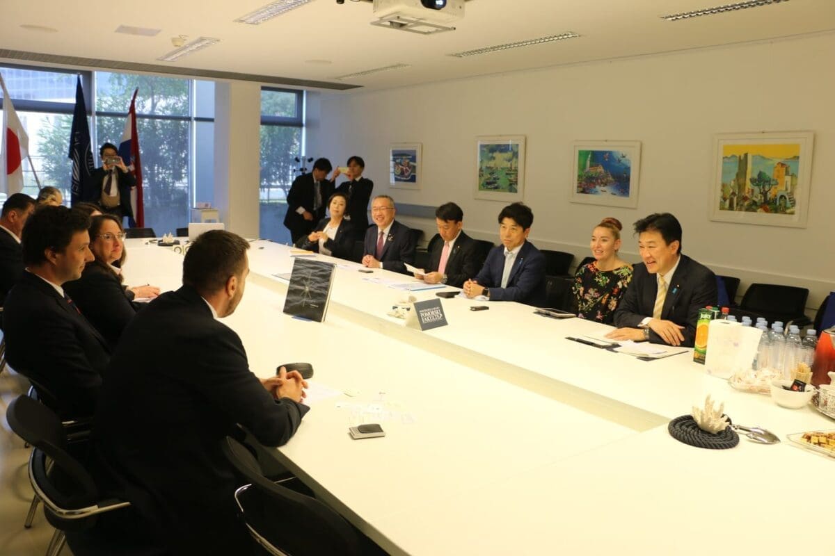 Delegacija japanskog parlamenta posjetila Pomorski fakultet u Splitu
