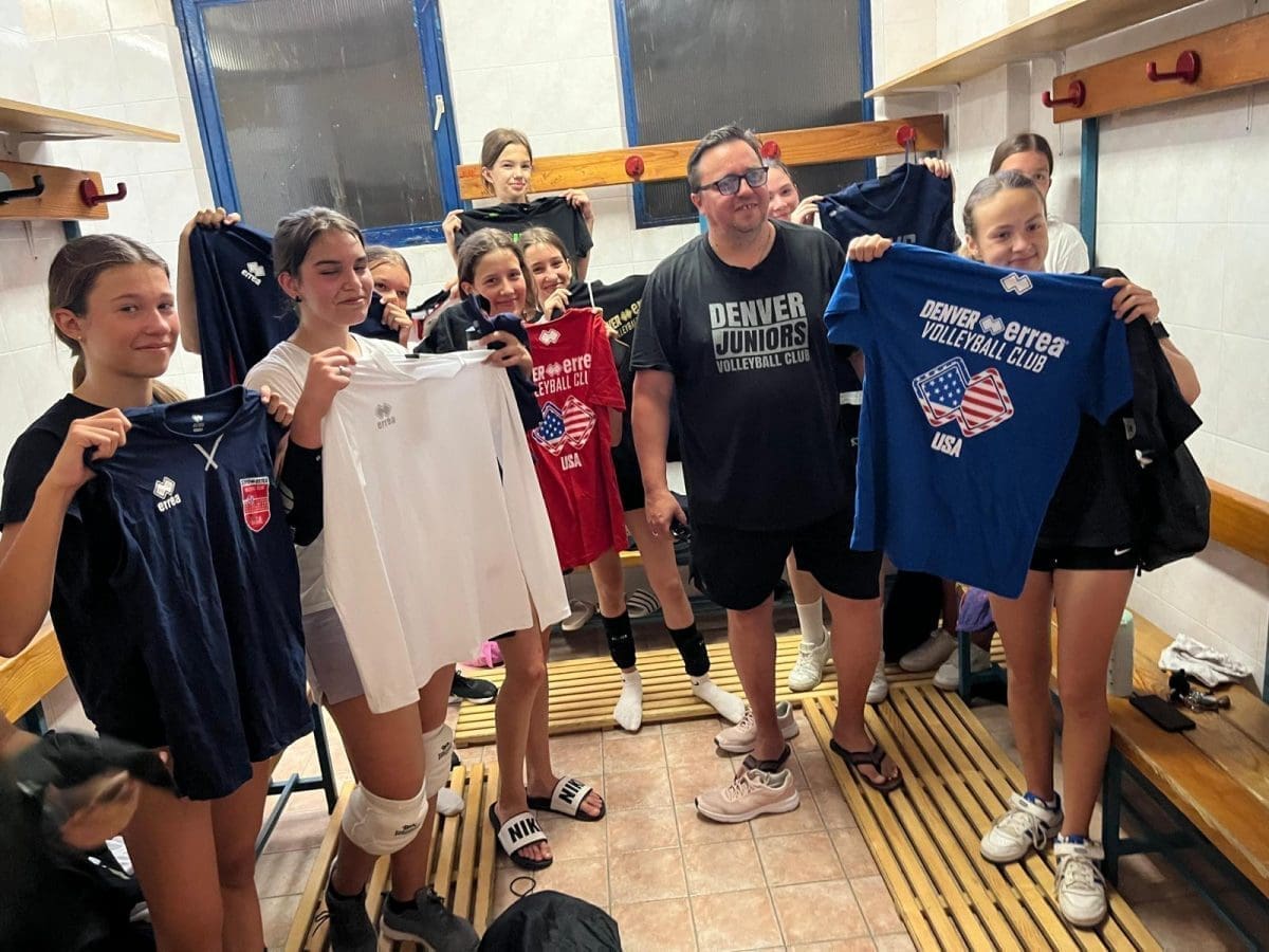 ODBOJKAŠKI KLUB "RIBOLA KAŠTELA" DOGOVORIO SURADNJU S JEDNIM OD NAJVEĆIH AMERIČKIH KLUBOVA Od iduće godine u Kaštelima organiziraju odbojkaški kamp