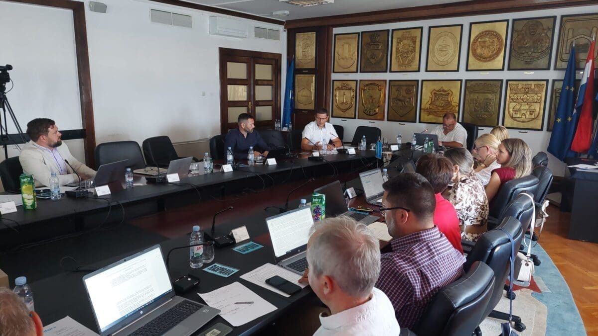 KAROGLAN OBRANIO IZVJEŠTAJ ČISTOĆE ZA 2022. GODINU: "Nisam imao podršku gradske uprave za zapošljavanje dok mi je 56 ljudi bilo na bolovanju"