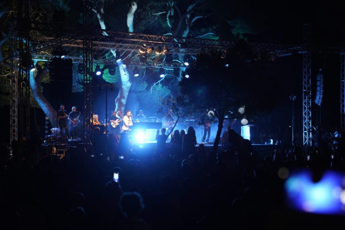 graso sansustipanskenoci 26