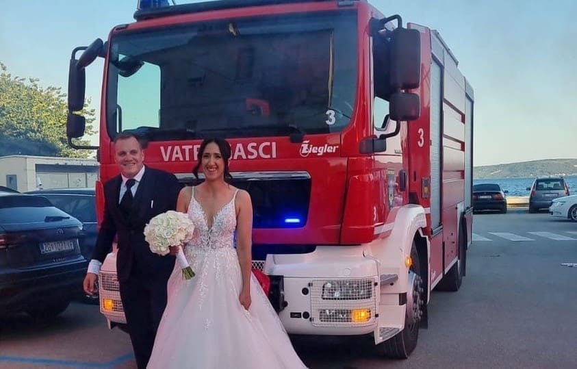 VATROGASNO SLAVLJE U TROGIRU Oženio se vatrogasac Josip: "Početak novog poglavlja...."