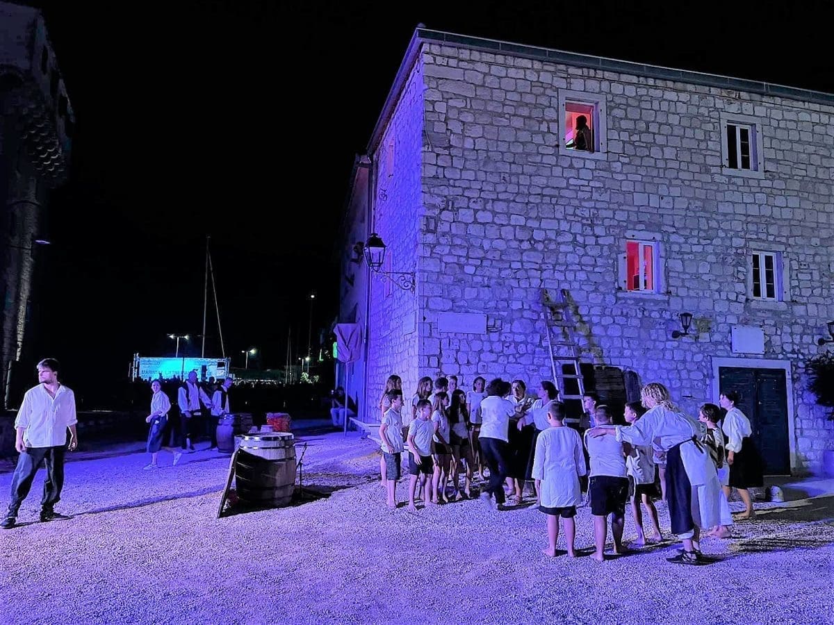 HRABRE ŽENE MARINSKE OBRANILE GRAD Oživljena jedinstvena priča o hrabrosti žena iz Marine