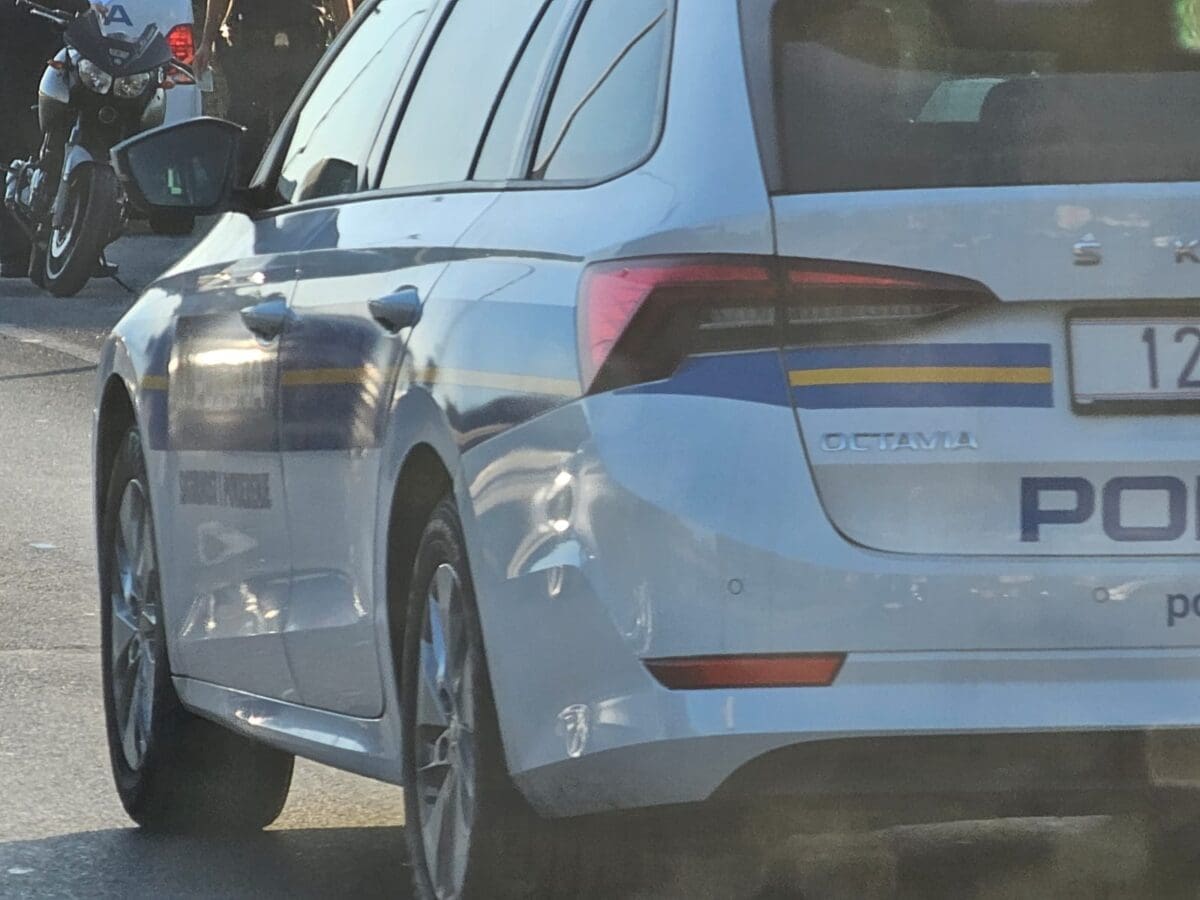 DVIJE PROMETNE U SPLITU Sudar auta i motora, dvije osobe su ozlijeđene