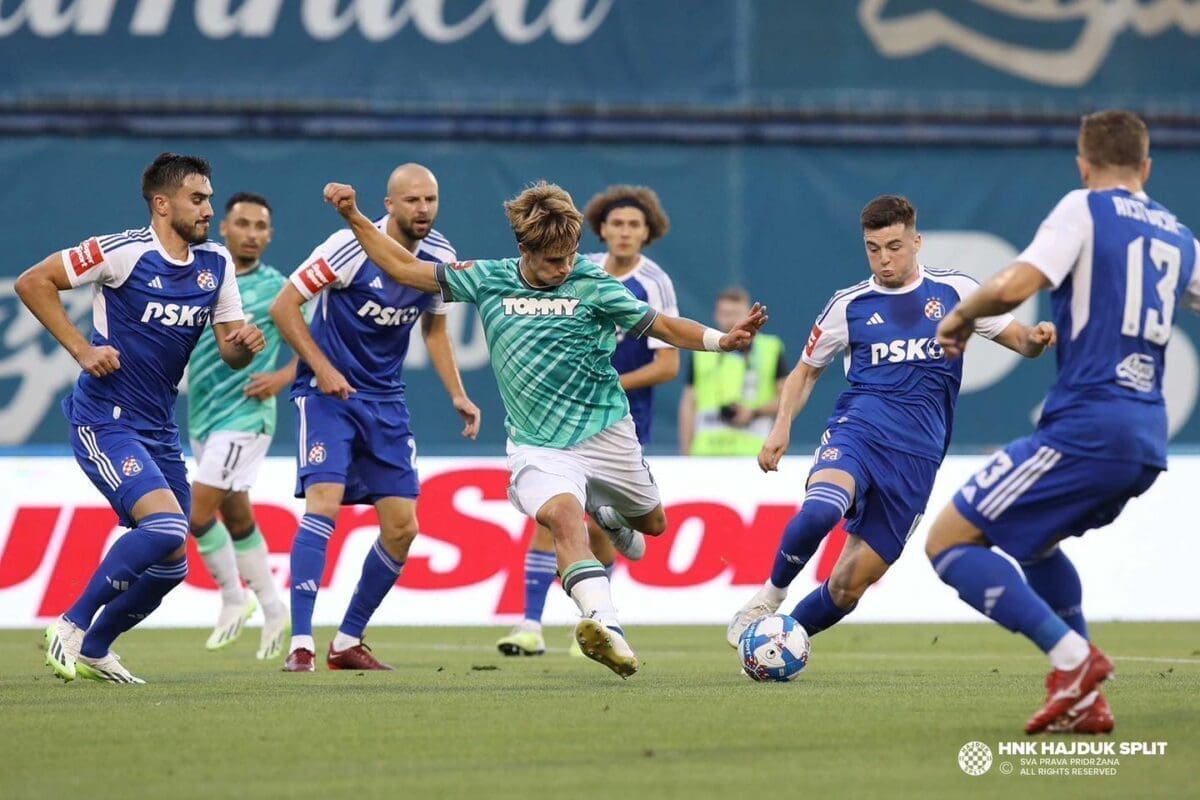 Zagreb: Dinamo (Z) - Hajduk 1:2 • HNK Hajduk Split