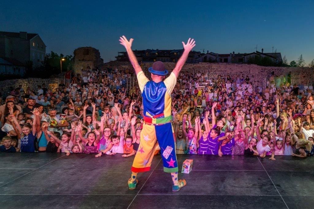 Održan "Mega kids party" u prepunoj solinskoj Gradini