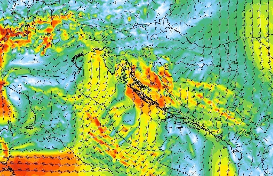 MORE "VRIJE" Kako se rashladiti? Površinske temperature dosegle 29 stupnjeva. Oprez: U ponedjeljak udari juga do 100 km/h, pa nevrijeme
