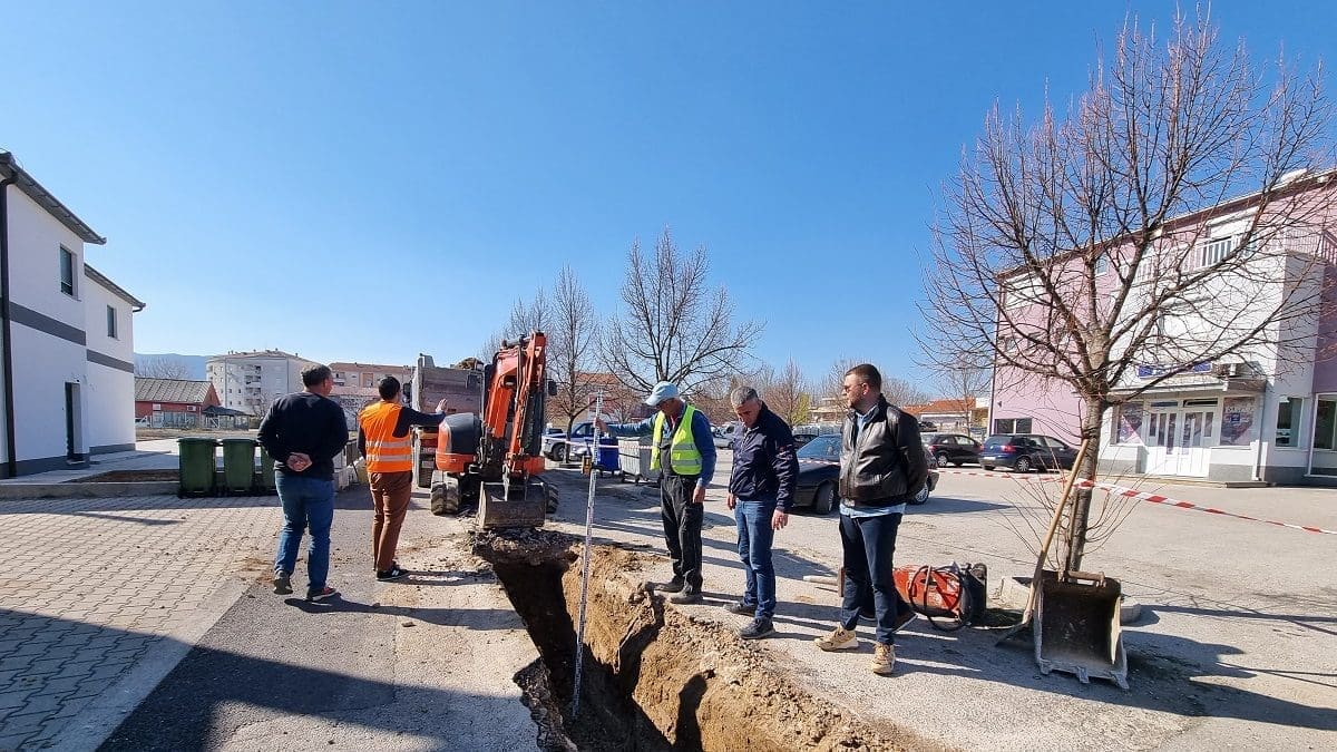 RADIT ĆE SE PUNOM PAROM Naponon stižu bageri u Brnaze
