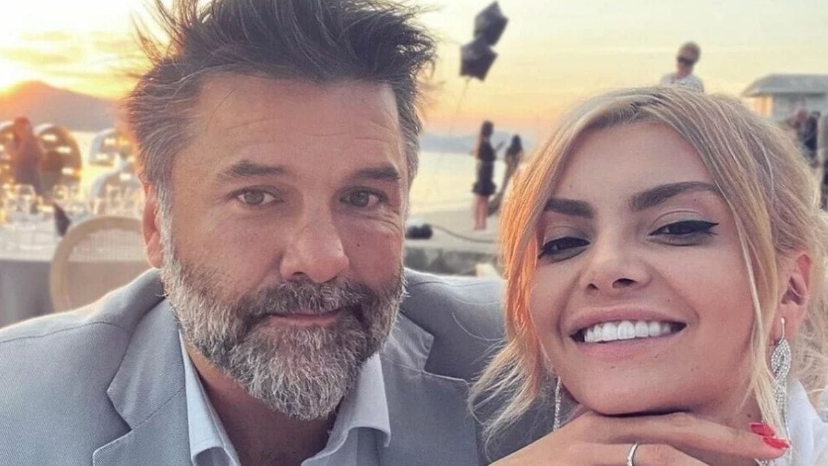 LJETNE MUKE Dok Ella uživa kod mame, Charlesa je snašao problem koji se često događa na moru