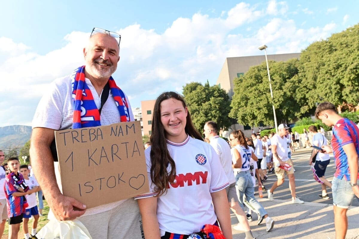 hajduk paok utakmica navijaci poljud roko 34