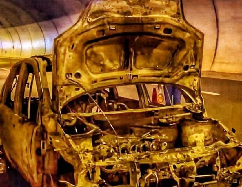 pozar auto klis tunel