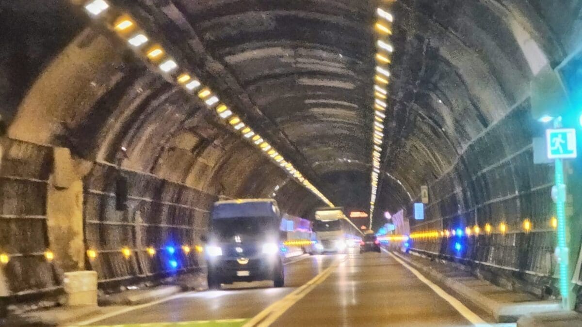 tunel2