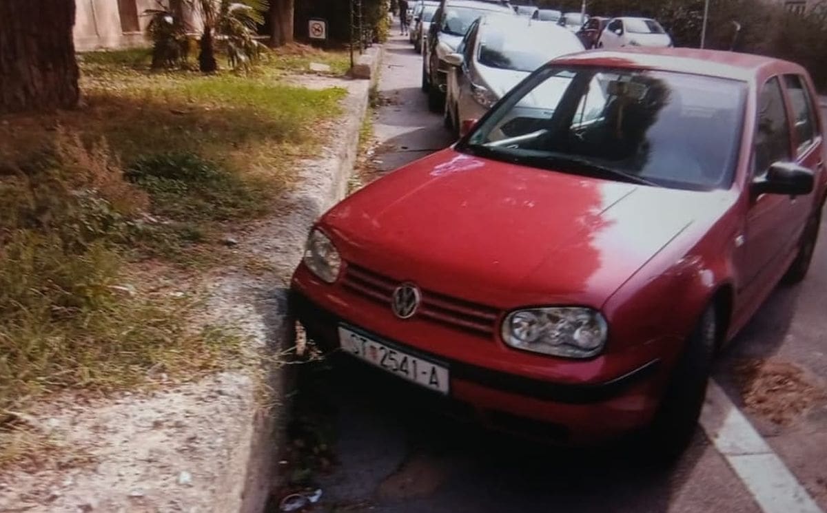 UKRADENOG GOLFA PRONAŠLI RADNICI SPLITSKE TVRTKE Vlasnik automobila:"Pronađen je samo kilometar dalje od mjesta nestanka"