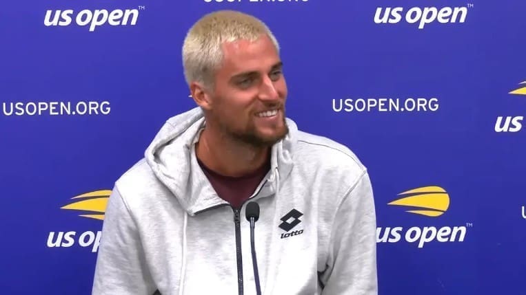 SPLIĆANIN JE SENZACIJA NA US OPENU Gojo otkrio zašto je obojio kosu: "Kladio sam se s trenerom, a onda poludio..."