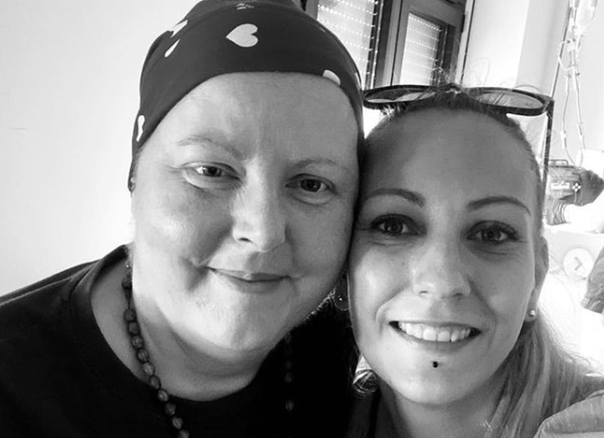 Tužan oproštaj od žene koja je pomicala granice: "Mare moja, putuj, putuj tamo gdje te više ništa ne boli!"