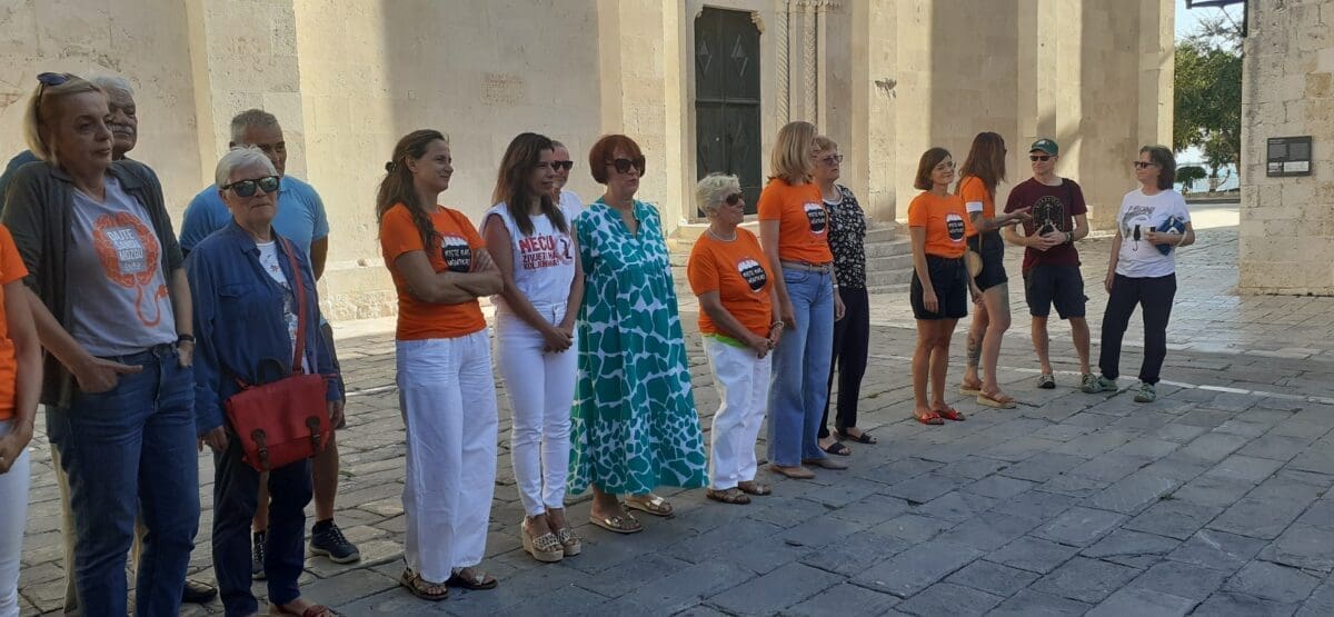 molitelji zene trogir 3 