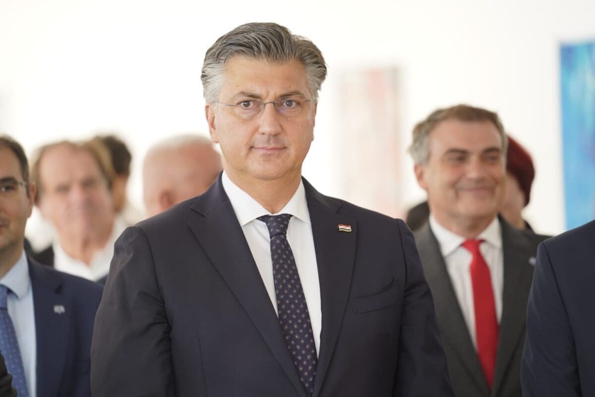 TKO ĆE BITI NOVI PREMIJER? Da se građane pita bio bi - Plenković!