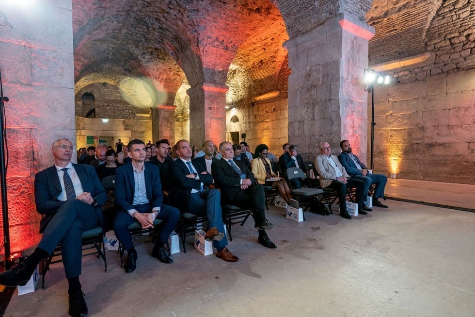 startup regatta split 6 