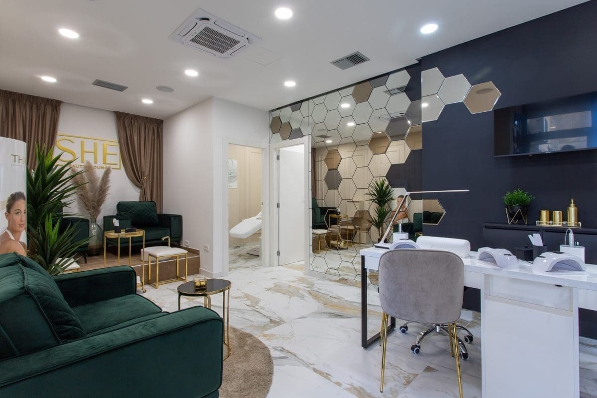 Naslovna stranica i pod o nama nas prostor