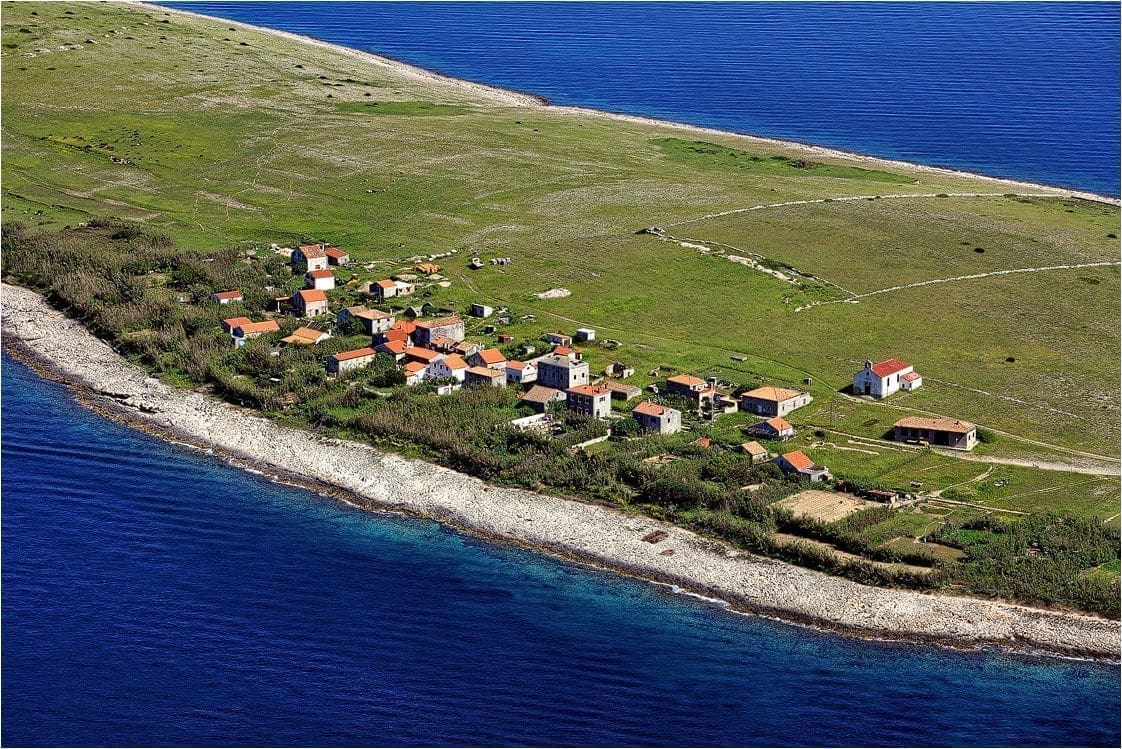 NEISPLATIVA MREŽA NA OTOCIMA? Teleoperateri planiraju ukinuti internet i fiksnu liniju na Srakanama