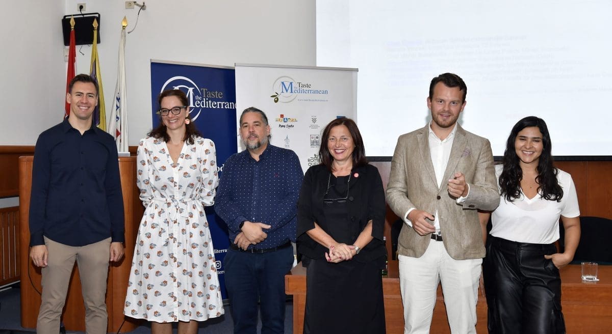 Sudionici panela Filip Verbanac Jelena Tabak Michele Basaldella Renata Vincek Vincent Somsen i Valentina Giraldo